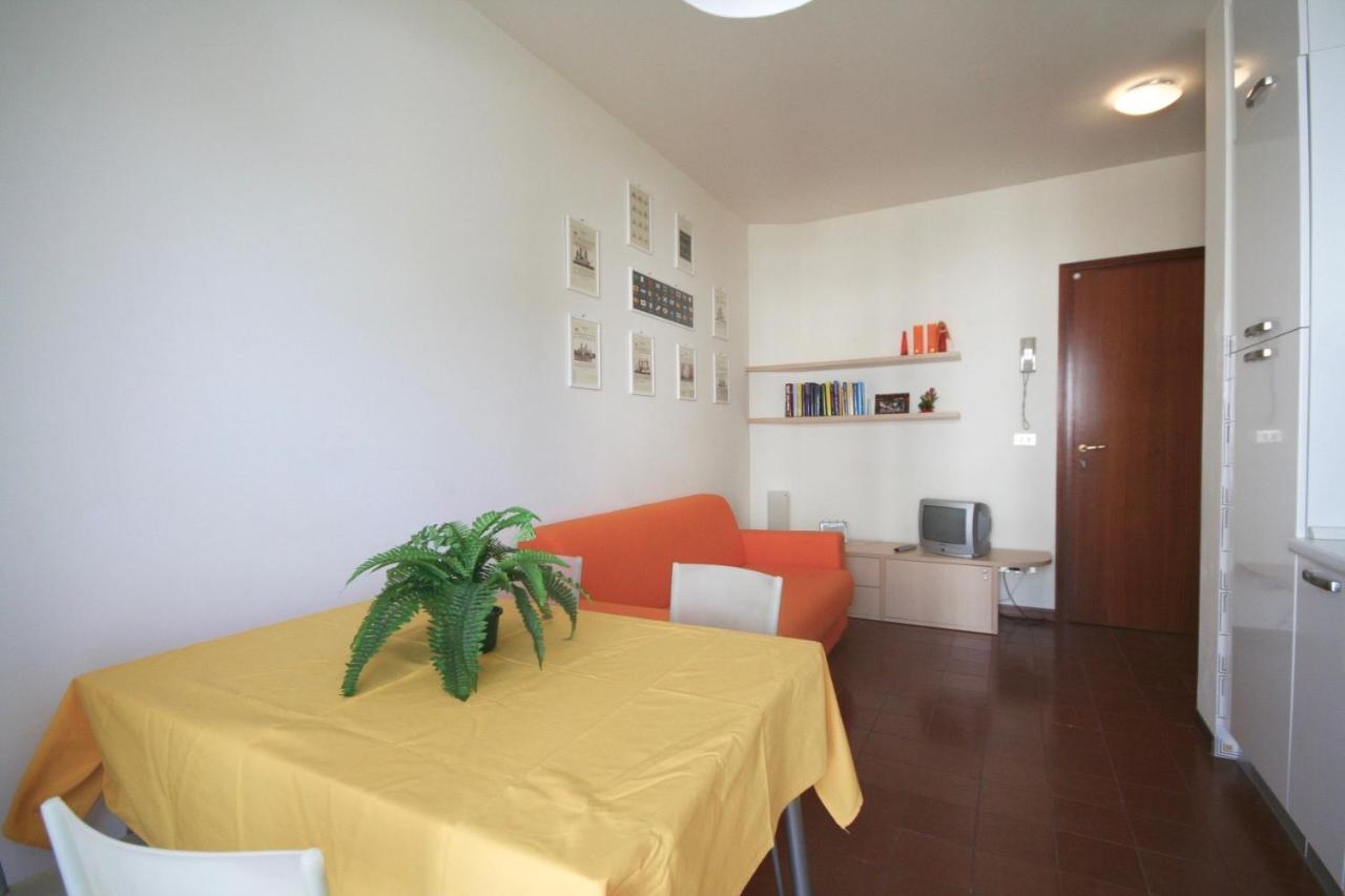 Ba- Althea - Piscina- Apartment Lignano Sabbiadoro Exterior photo