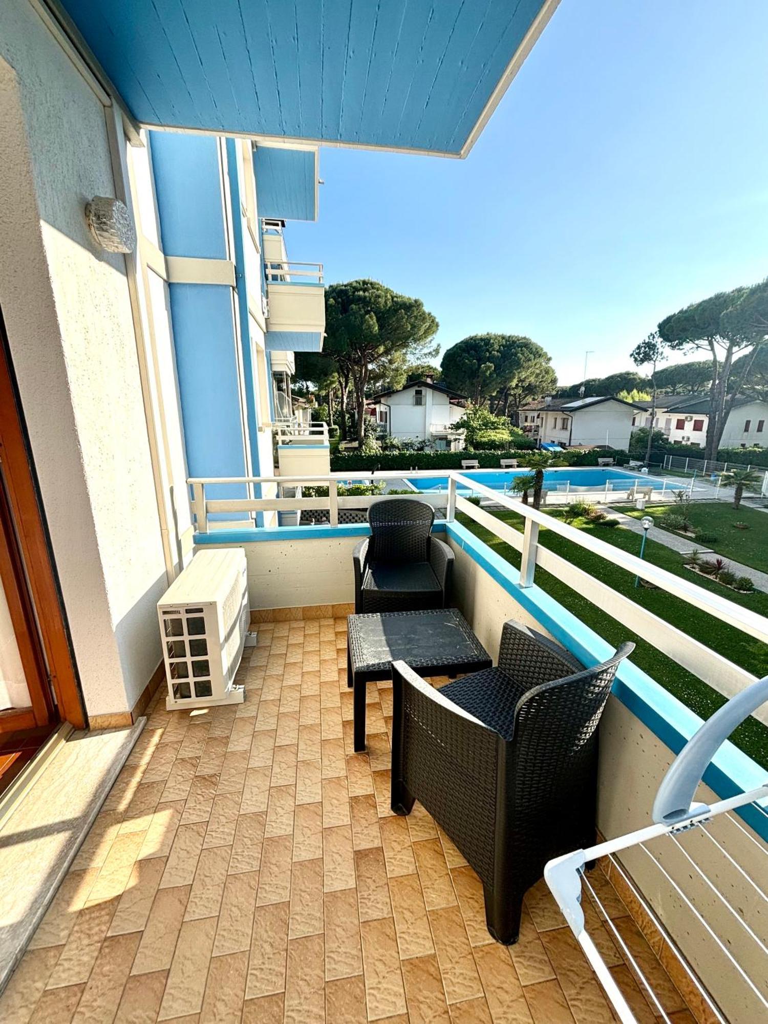 Ba- Althea - Piscina- Apartment Lignano Sabbiadoro Exterior photo